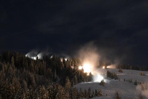 lech.by.night